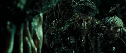 Disney Pirati Dei Caraibi. La Maledizione Del Forziere Fantasma (2 DVD) 4 Disney Pirati Dei Caraibi. La Maledizione Del Forziere Fantasma (2 DVD) - immagine 2